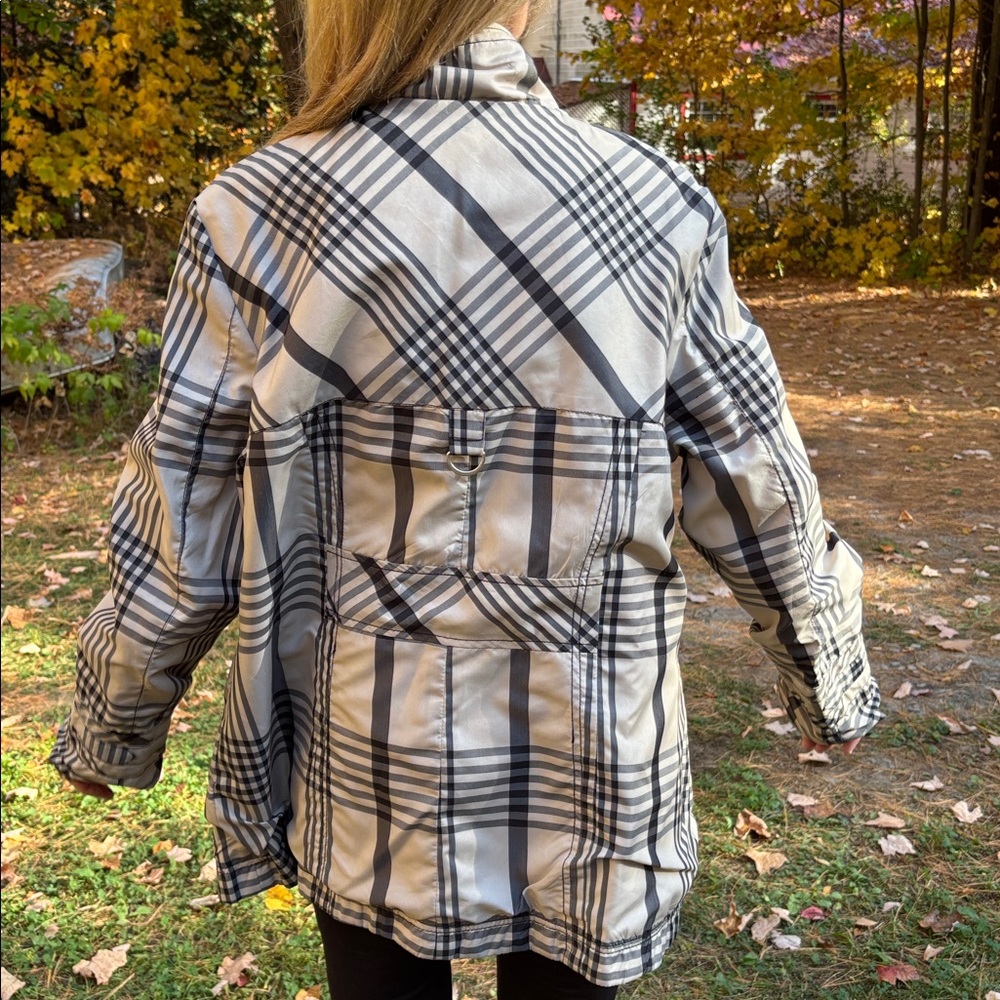 Women's Beige Plaid Lined Jacket - Picture 4 of 4